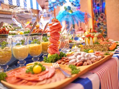 Imprezy tematyczne Ostatki Andrzejki Sylwester Restauracja Bella Rosa Strzyżów