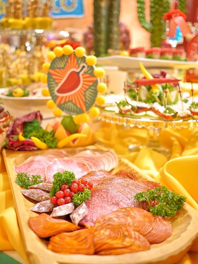 Imprezy tematyczne Ostatki Andrzejki Sylwester Restauracja Bella Rosa Strzyżów